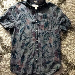 Hollister Men’s Linen Top